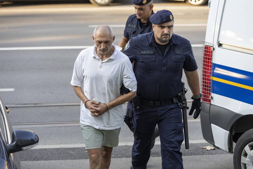 Osijek: Privođenje osumnjičenog za ubojstvo supruge u mjestu Tenja