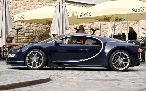 Zagreb: Bugatti u Radićevoj ulici na snimanju 