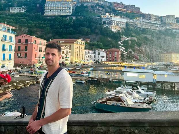 FOTO Sjećate se glumaca iz hit serije 'One Tree Hill'? Evo kako izgledaju danas i čime se bave