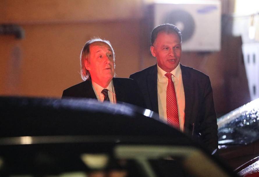 Zagreb: OdrÅ¾an sastanak Älanova vladajuÄe koalicije u restoranu Baltazar