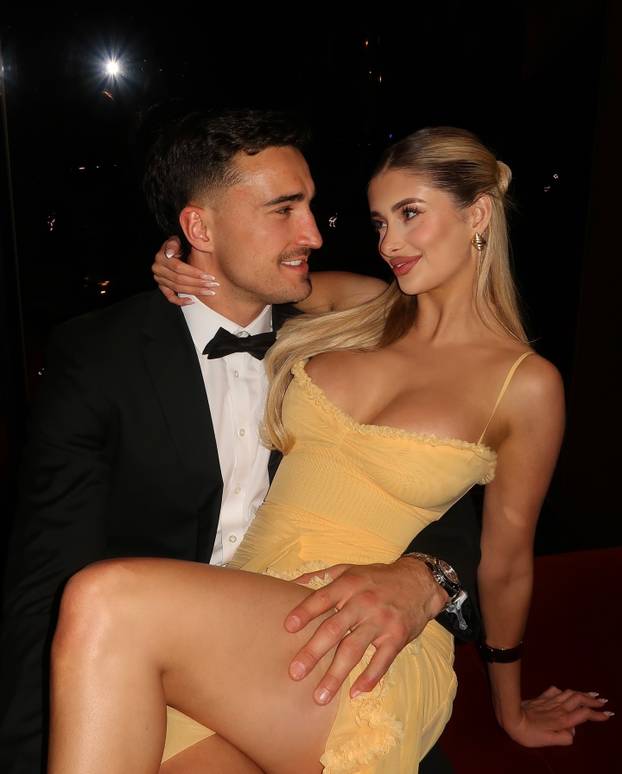 Australski nogometaš hrvatskih korijena ljubi zamamnu plavušu