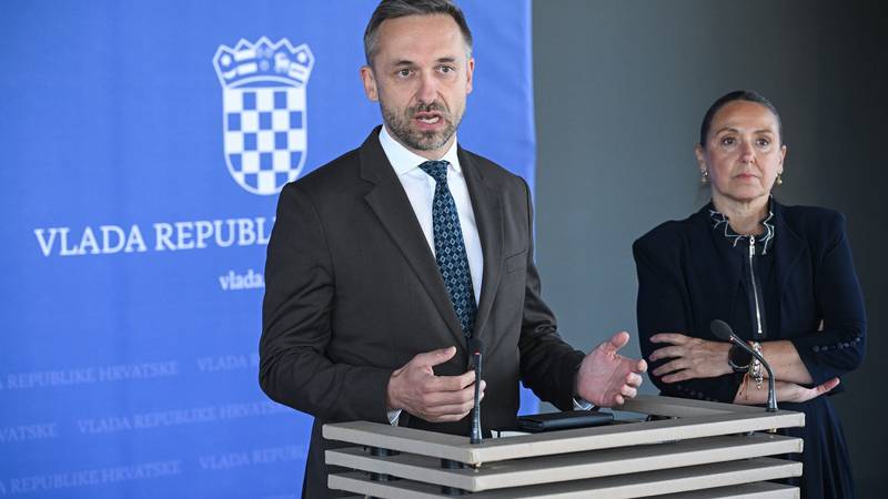 Minister Piletić obljublja pospešitev reševanja vlog za inkluzivni dodatek za 105.000 ljudi