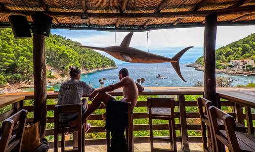 FOTO Pupnatska luka jedna je od najljepših plaža na Korčuli