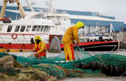 Velika Britanija je upozorila Francusku: 'Odustanite od spora oko ribolova, imate dva dana'