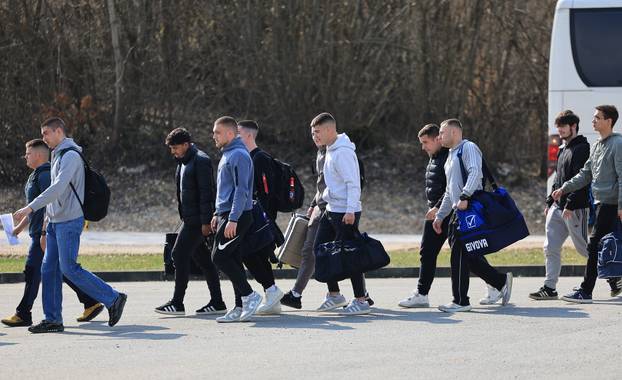 Ministar Anušić i general Kundid na prvom danu TVO-a na Slunju