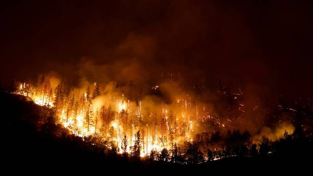 McKinney Fire burns near Yreka, California