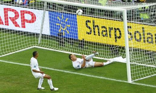 Bilo je i vrijeme! Fifa odobrila u nogometu tehnologiju gol-linije