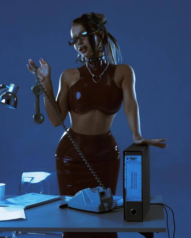 FOTO Zgodna Džehvy oduševila fanove objavom: 'Let's do it'