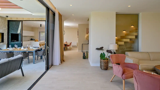 FOTO Luksuz na 'entu'! Zavirite u kuće naših slavnih na obali...