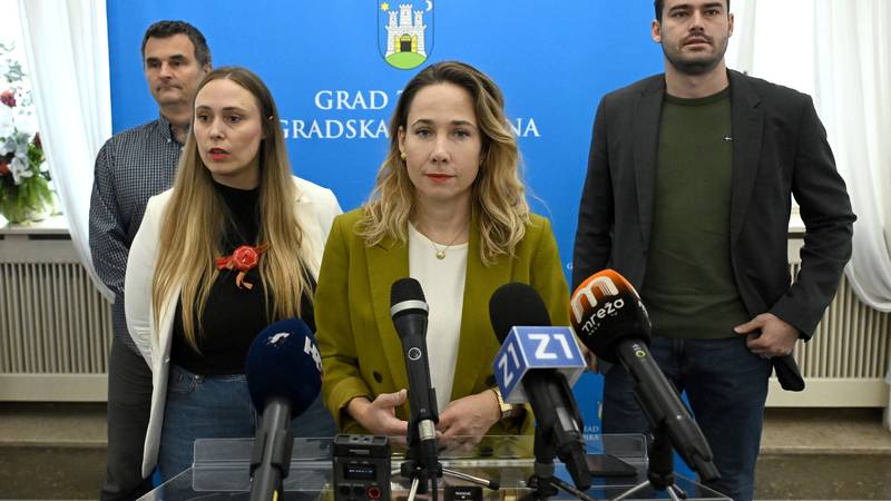 Selak Raspudić: 'Umjesto plaće zastupnici Ivandić, osobama s invaliditetom dajte božićnicu!'