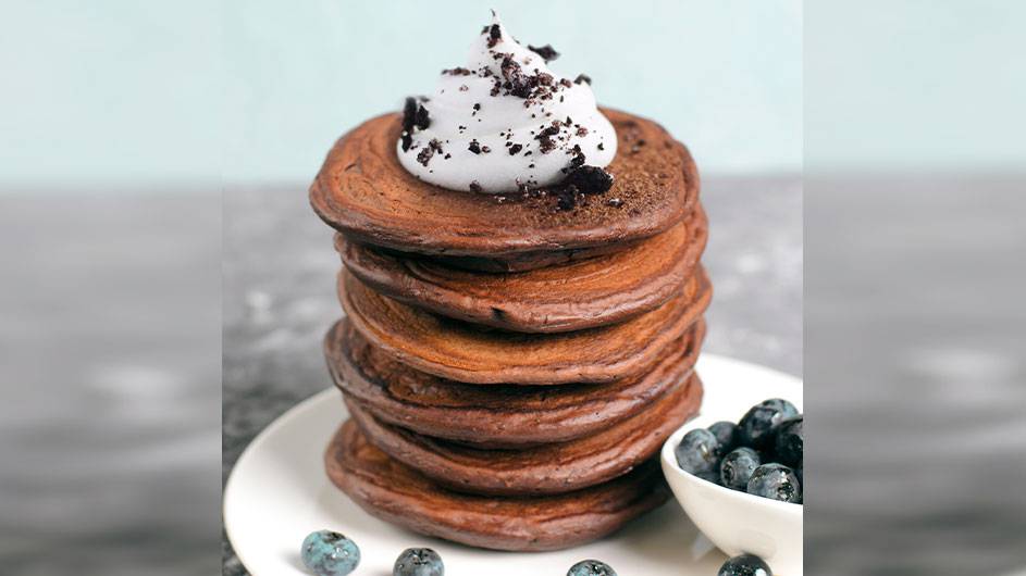 3 poslastice sa mrvljenim i mljevenim Oreo keksom spremne začas