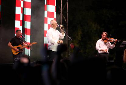 FOTO Spektakl u Imotskom: Evo kako je izgledao koncert Bulića, Thompsona i Zečića na stadionu