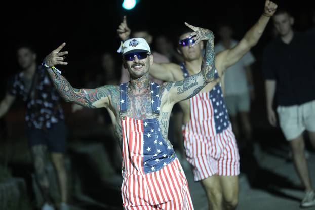 Split: Dolazak partijanera na drugu večer Ultra Europe festivala 2025.