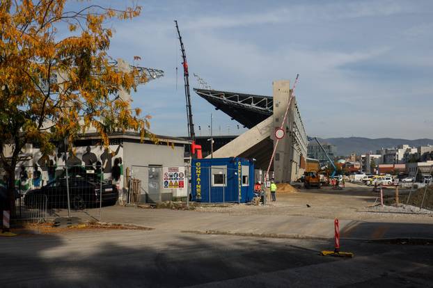 Zagreb: Počelo postavljanje stolica na sjevernoj tribini stadiona u Kranjčevićevoj