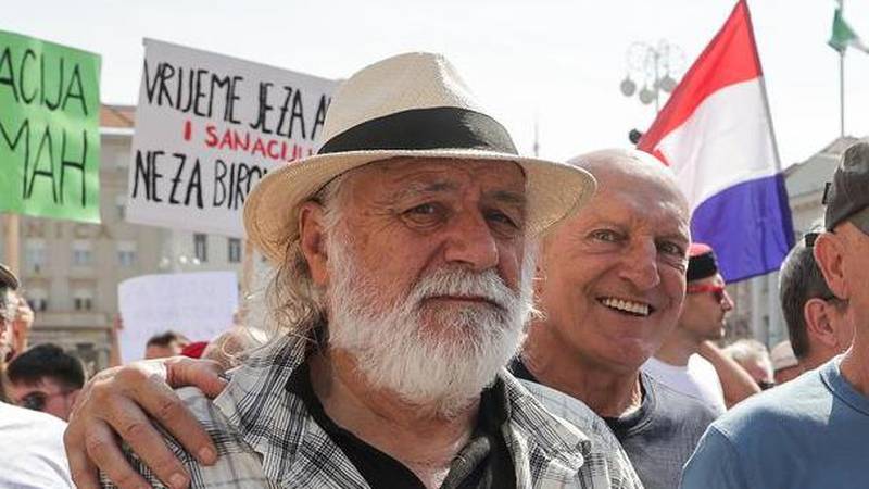 Šerbedžija na prosvjedu. Ranije poručio: Ja sam Srbin iz Like, pa da odgovorim nacionalistima