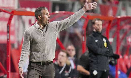 Legendarni napadač preuzima Feyenoord Luke Ivanušeca?