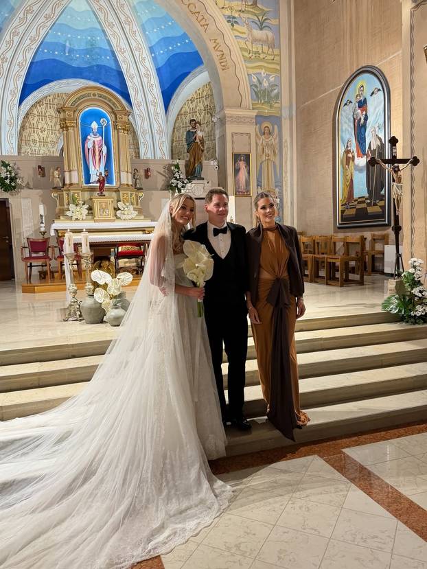 FOTO Obiteljska idila Zubčića: Sestra Tamara je podijelila emotivne trenutke sa svadbe