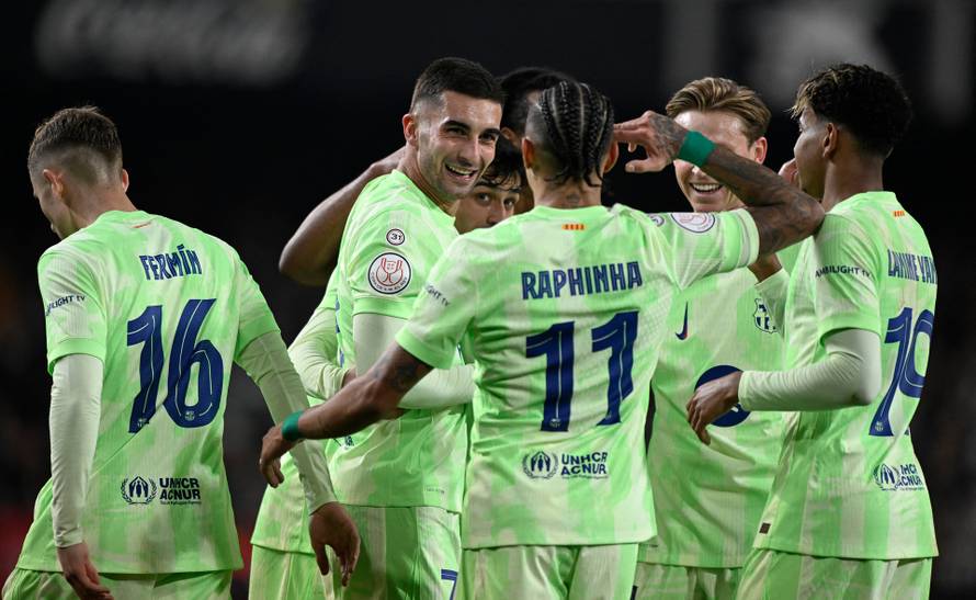 Copa del Rey - Quarter Final - Valencia v FC Barcelona