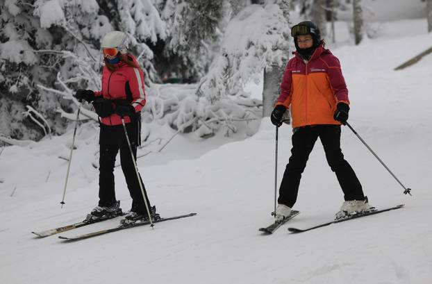 Zagreb: Započela skijaška sezona na Sljemenu 