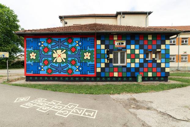 FOTO Grad pretvoren u galeriju: Pogledajte predivne murale na kućama i zgradama u Čačku