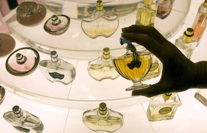 Male tajne parfema: U izradi se koriste izlučevine jelena i kita