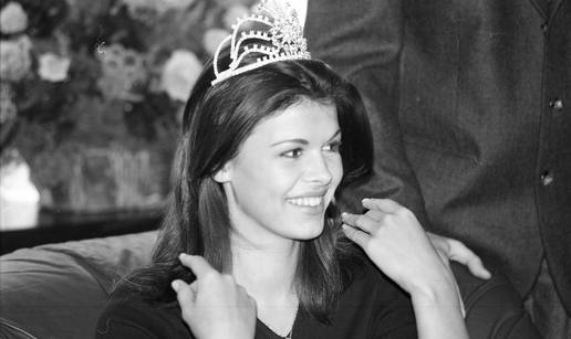 FOTO Ona kao da ne stari! Anica Kova&ccaron; napunila je 50, evo kako se mijenjala kroz godine...