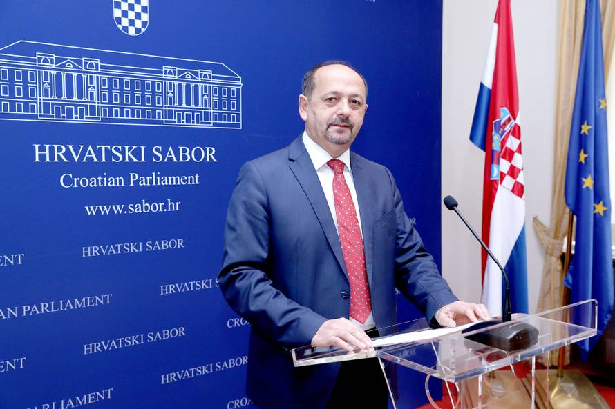 Zagreb: Ivan LovrinoviÄ odrÅ¾ao konferenciju za medije o HNB-u