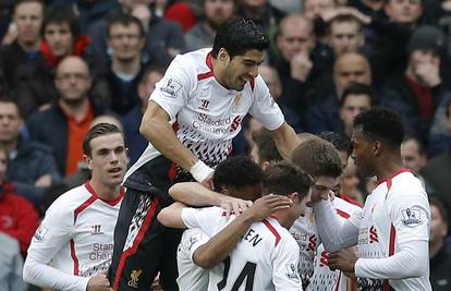 Liverpool ponizio Man. United, 'redsima' 3-0 na Old Traffordu