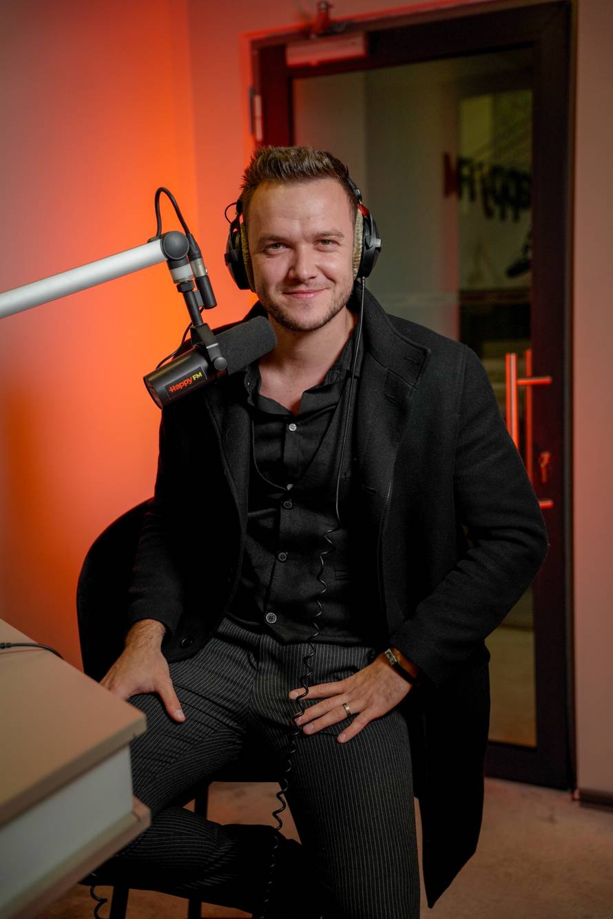 Mladi glazbenik otkrio koje mu je pravo ime, a evo i zašto je zahvalan popularnom Joli