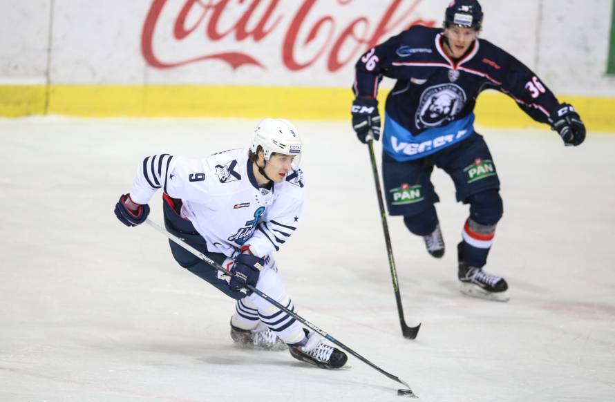 KHL Medvescak -Admiral Vladivostok