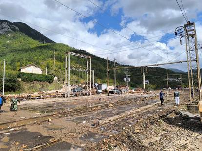 FOTO Jablanica: 100 slika tuge