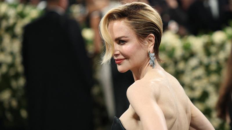 Nicole Kidman šokirala na Gali: Drastično je promijenila frizuru! 21 2025 05 06t004046z 1851337312 hp1el5601vvge rtrmadp 3 usa met ball
