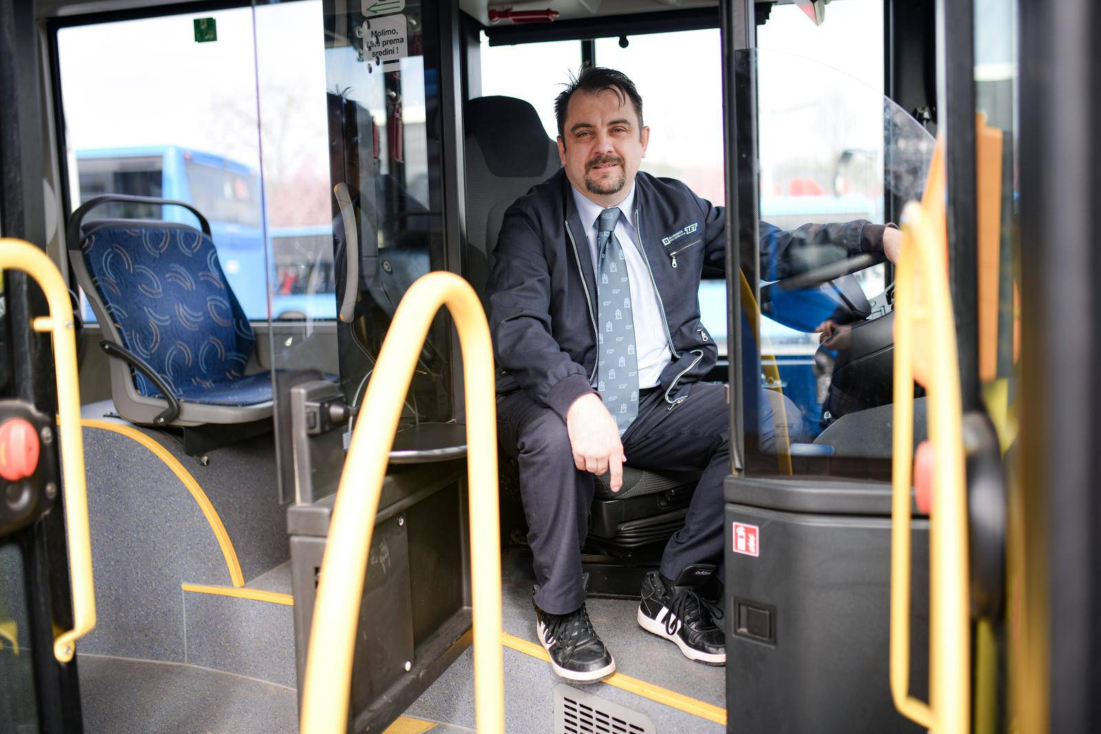 Zagreb: Mihailo Mateljan vozač ZET-ovog autobusa 