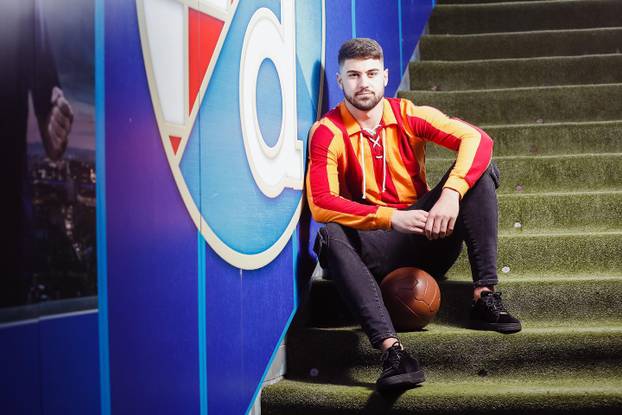 FOTO Prepoznajete ga? Plakao je kao kiša na prvom treningu. Danas je nogometni rekorder