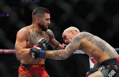 VIDEO UFC bez sumnje ima novu najveću zvijezdu! Topuria teško uspavao Oliveiru i uzeo pojas