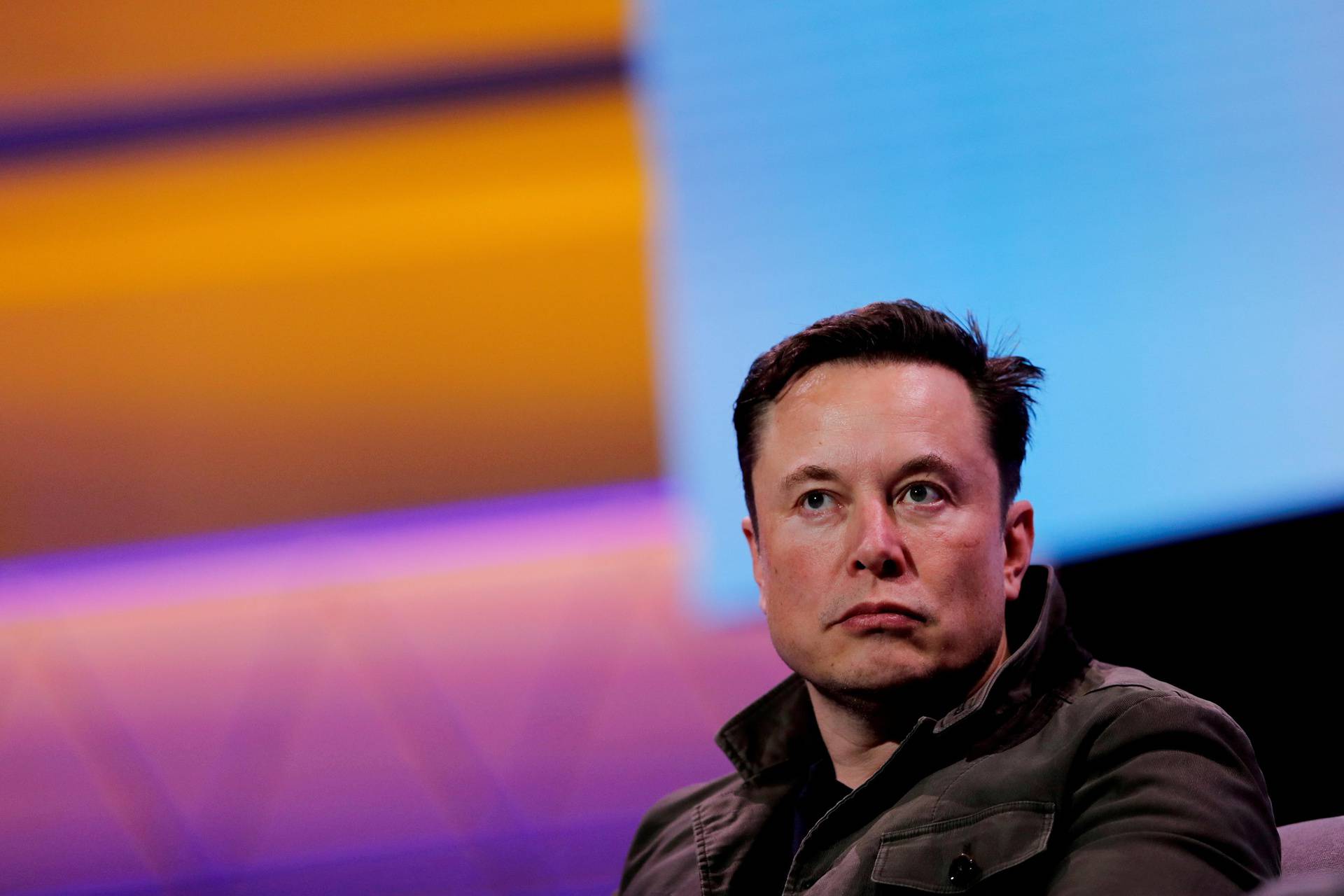 Elon Musk kupao se bez majice, na Twitteru zgroženi njegovim izgledom: Nisam to htio vidjeti