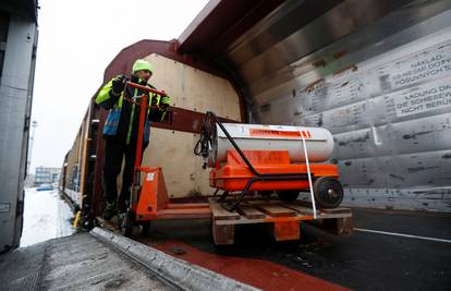 Deutsche Bahn će dati Ukrajini 63 generatora za željeznice