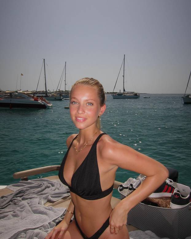 FOTO Zavodljiva Portugalka varala je nogometaša, a sada je osvojila McLarenovu uzdanicu