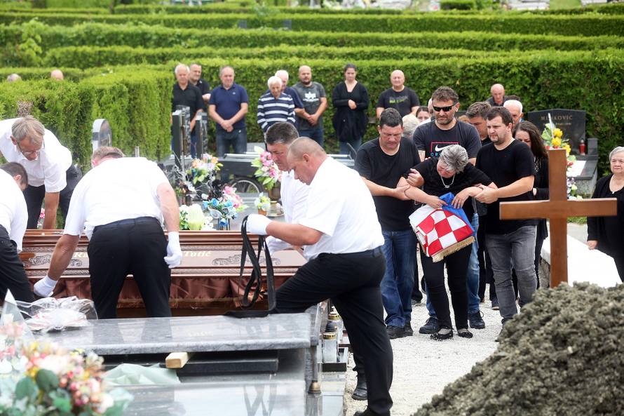 'Konačno će pronaći svoj mir. Naša kalvarija sad je završila'