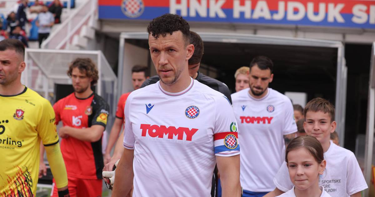 That man breathes football!  Perišić arrived at Hajduk's training in the middle of his vacation…