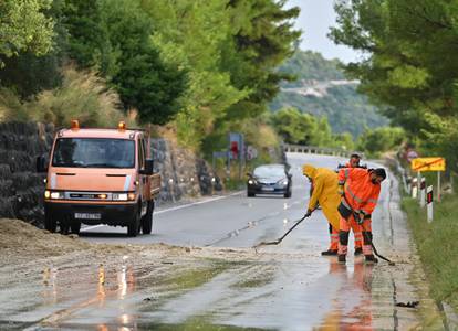 FOTO Pogledajte katastrofalne posljedice poplave u Podgori