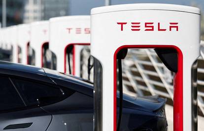 Tesla je pretrpjela pad od 45 posto u EU, druga e-vozila zabilježila su porast registracija