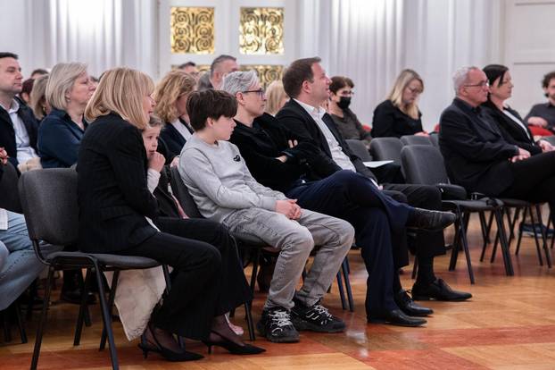 Zagreb: Komemoracija za novinarku Milu Moralić u Novinarskom domu