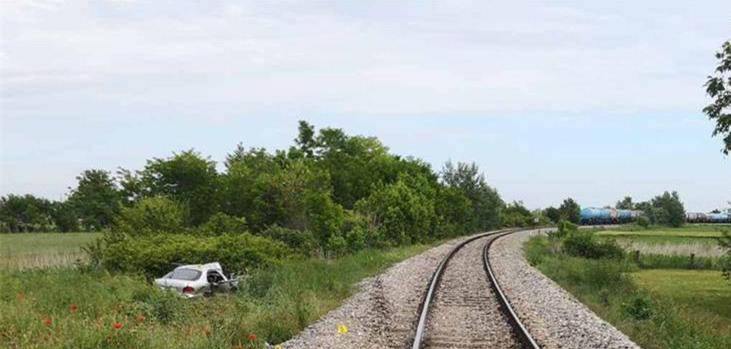 Sudarili se automobil i vlak, muškarac (55) umro u bolnici