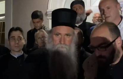 Srpski svećenici kršili zabranu okupljanja, policija ih je privela