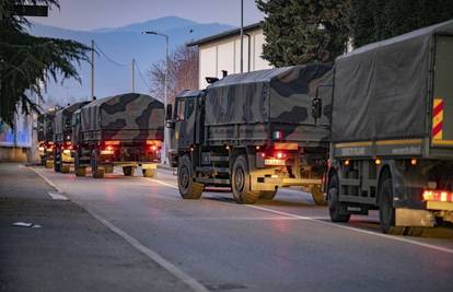 Italija: Groblja u Bergamu bez mjesta, vojska prevozi lijesove