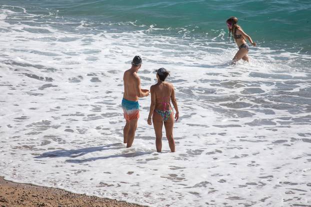Dubrovnik: Kupači na najpoznatijoj gradskoj plaži Banje