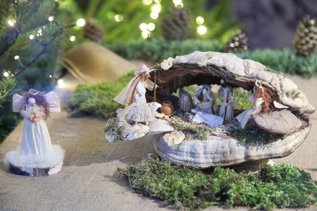 24sata Zagreb: Otvorenje izložbe jaslica Peggy Malbase