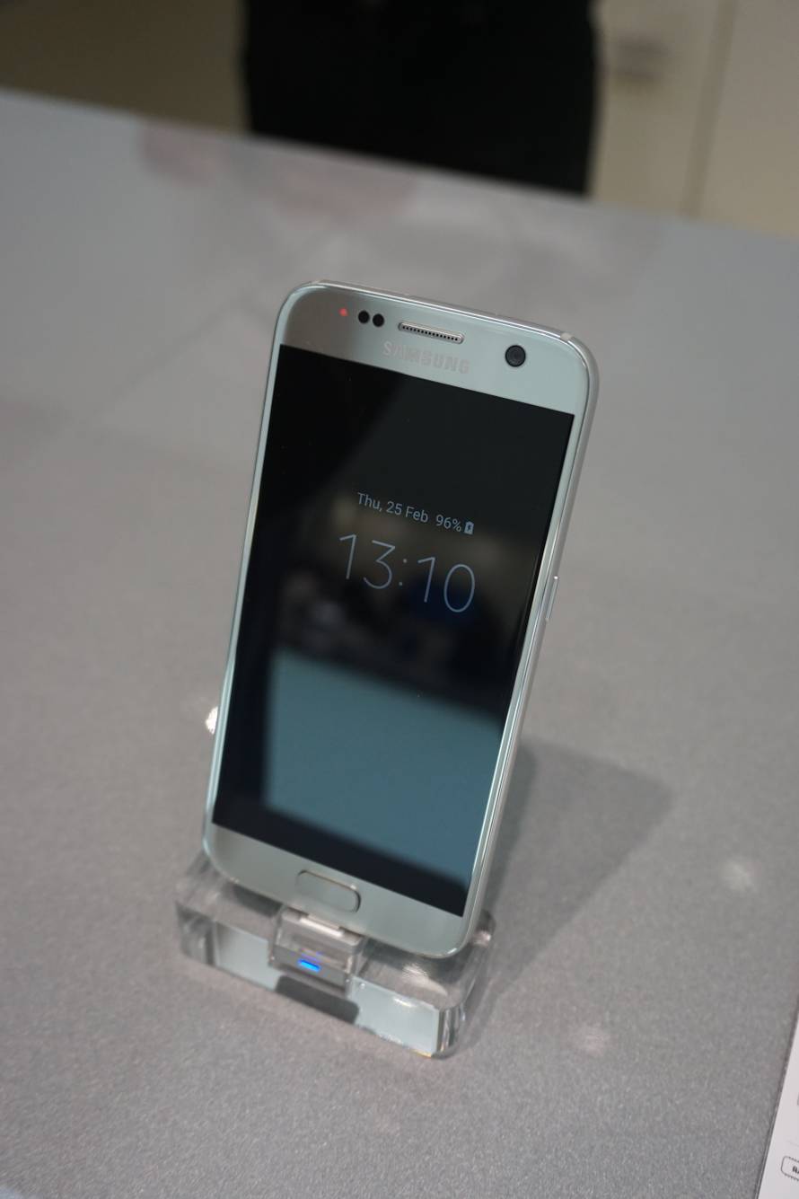 Je li bolje kupiti Galaxy S7 odmah ili pričekati iPhone 7?