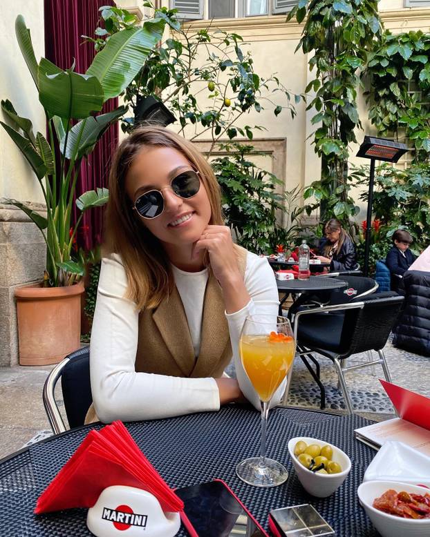 FOTO Teniska zvijezda uhodi poznatu Ruskinju! 'Stalno se javlja i zove me na spoj...'